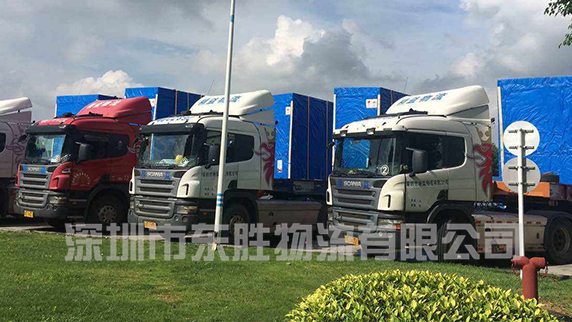 談談該如何在物流運輸中降低企業運輸成本，東勝物流中港拖車運輸車隊